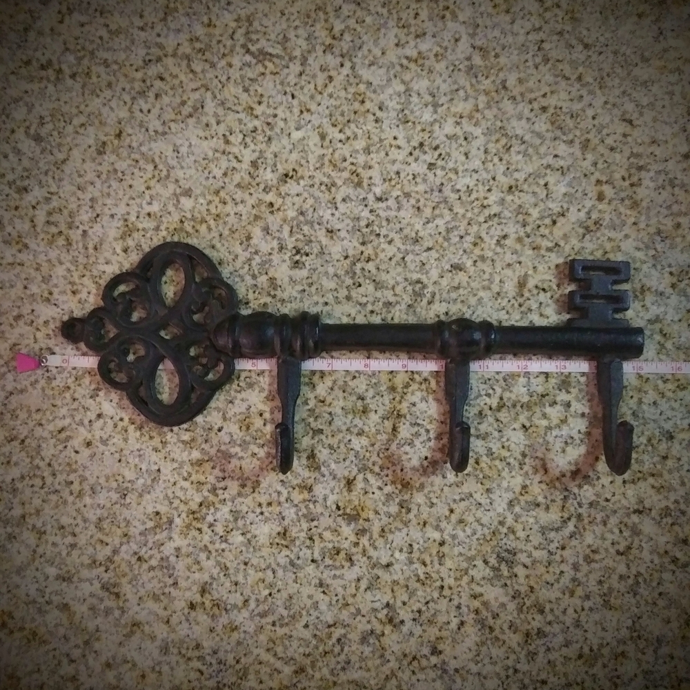 🔑 METAL KEY WALL ART from HOME GOODS 🔑